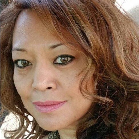 Meet your Posher, Edellene - Picture 2 of 4